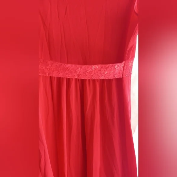Vintage Red Shadowline maxi with ruffled trim and empire waist lace trim - Picture 4 of 6